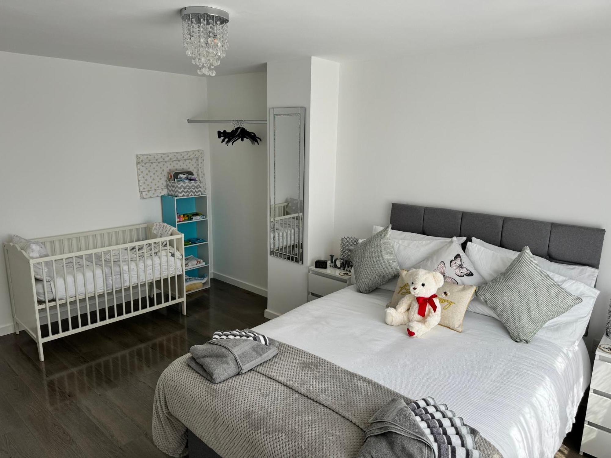 Modern 3-Bed Hideaway Near Westgate With Parking Βίλα Κάντεμπερι Εξωτερικό φωτογραφία