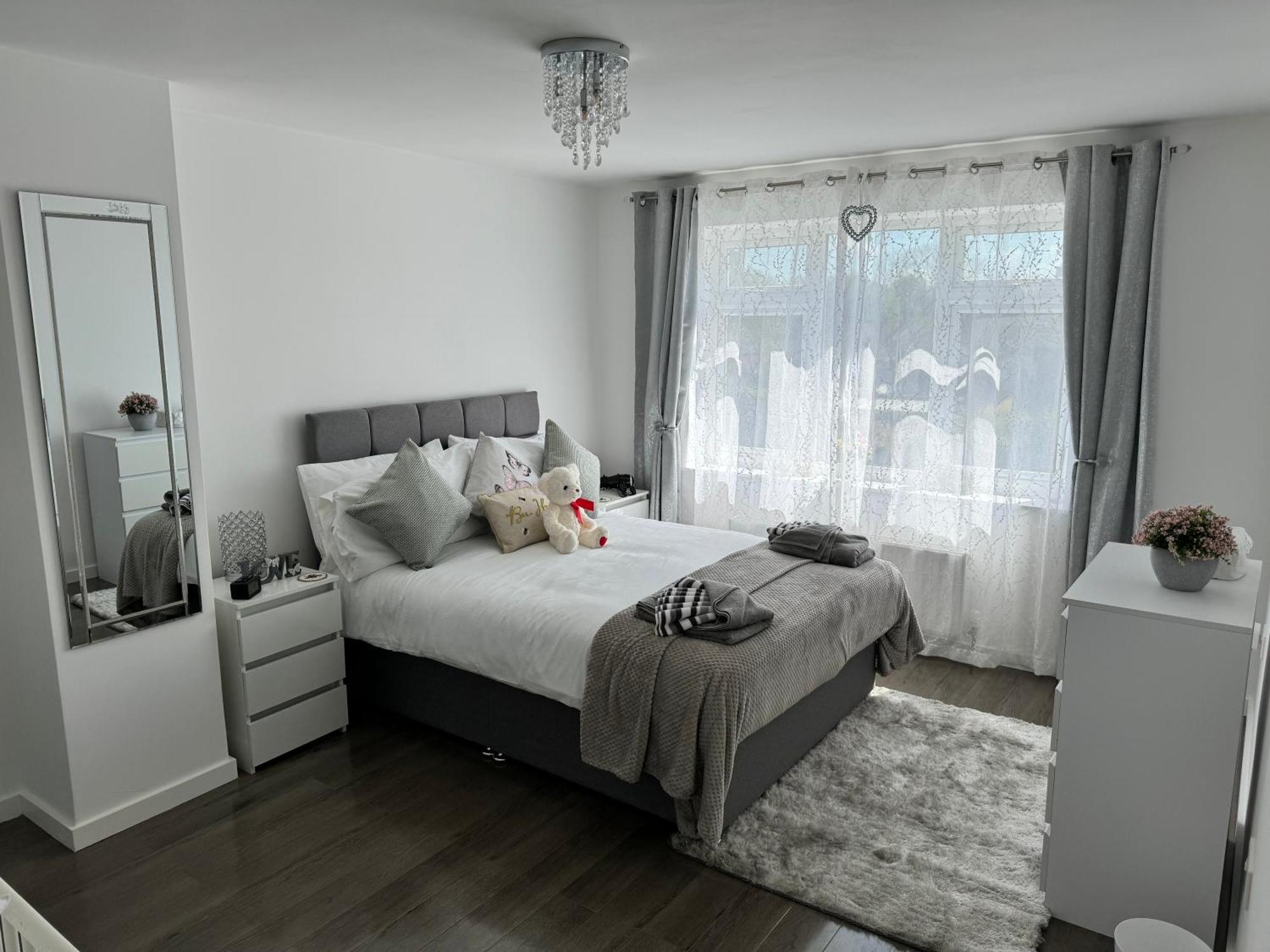 Modern 3-Bed Hideaway Near Westgate With Parking Βίλα Κάντεμπερι Εξωτερικό φωτογραφία