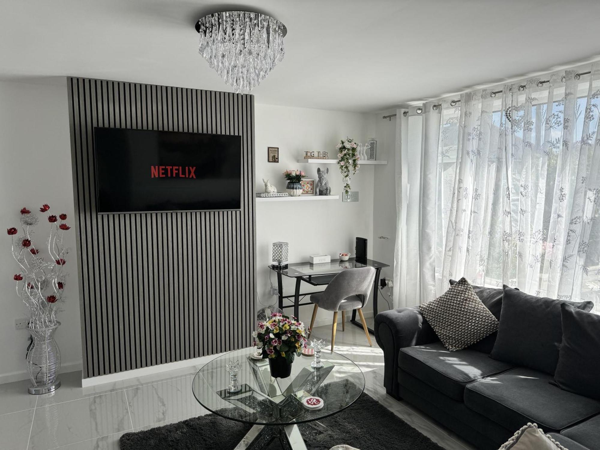 Modern 3-Bed Hideaway Near Westgate With Parking Βίλα Κάντεμπερι Εξωτερικό φωτογραφία